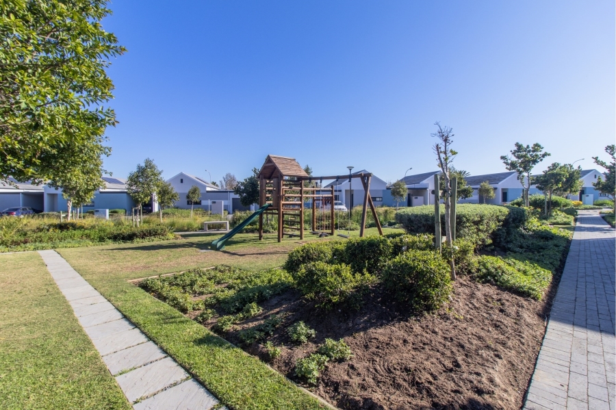 2 Bedroom Property for Sale in Burgundy Estate Western Cape